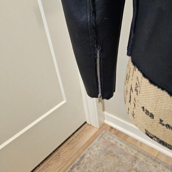 NWOT Vigoss Women's Black Moto Zipper Jacket - Picture 5 of 12